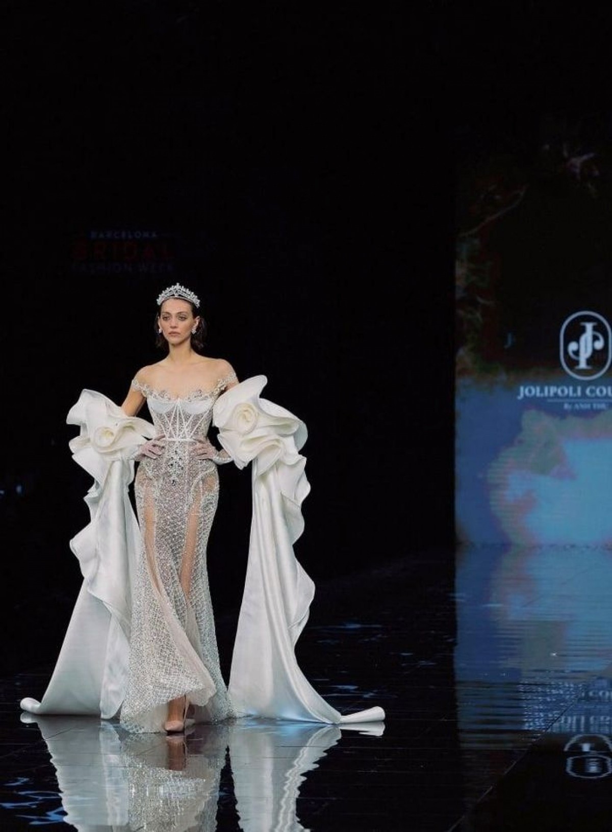Designer Pham Dang Anh Thu's latest collection Blossom'24.