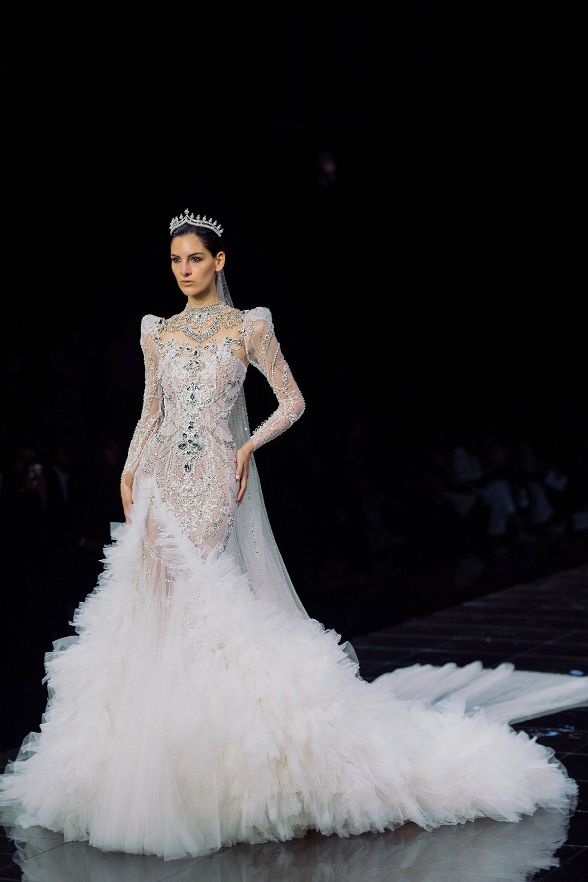 Vietnamese Designer Attracts Attention at Spanish Fashion Week