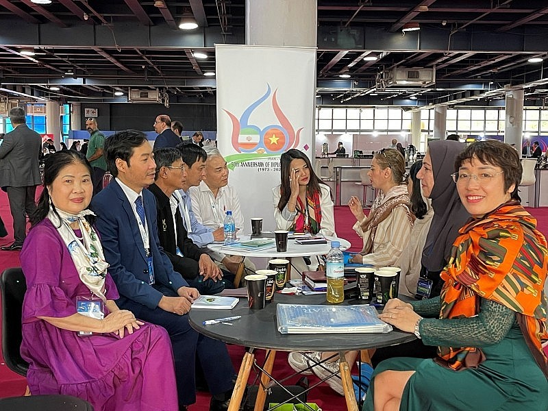 Promoting Export of Vietnamese Goods to Iranian Market