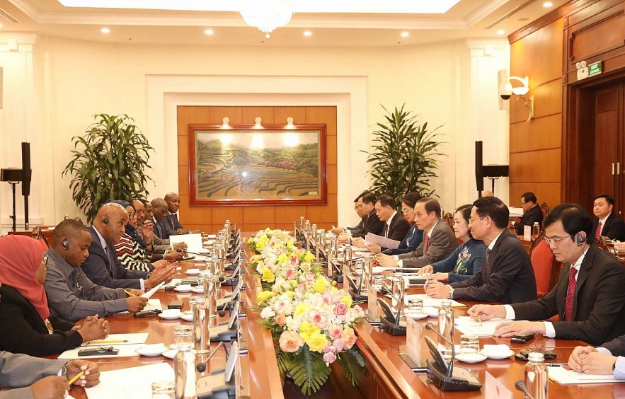 Vietnam and Tanzania Seek to Boost Cooperation