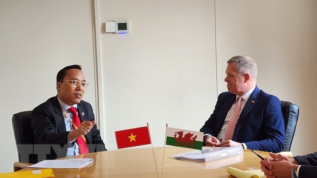 Universities of Vietnam, Wales Increase Exchange of Lecturers, Students