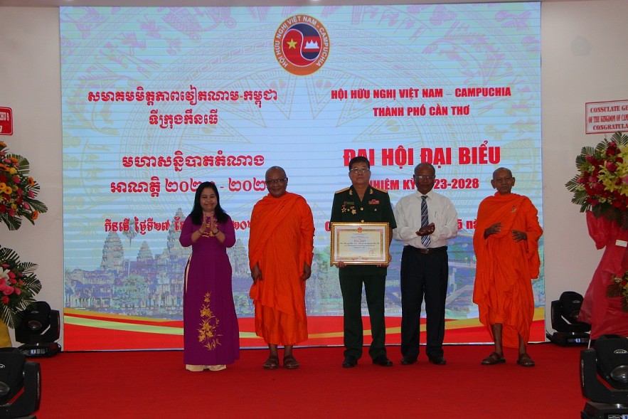 Vietnam-Cambodia Friendship Association in Can Tho City Seek to Promote Relations
