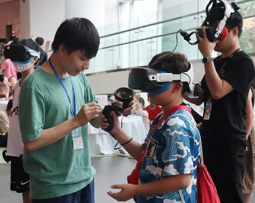 [Photos] Families Explore Traditional Cultural Values on International Children's Day