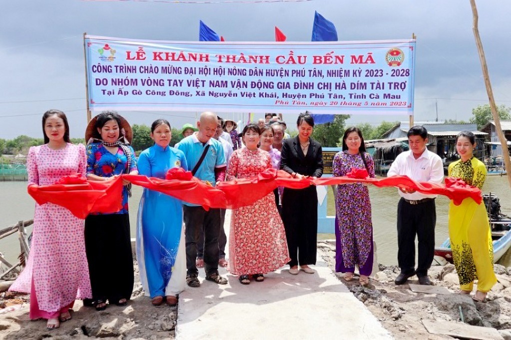 HCM City's Charity Group Builds Two Bridges in Ca Mau Province