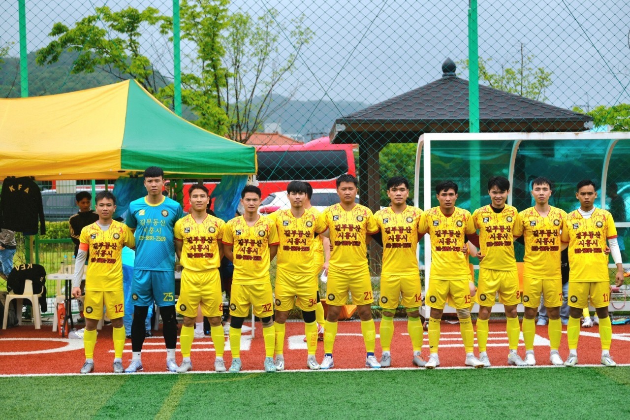 Sport Festival Boosts Ties between Vietnamese Expats in RoK