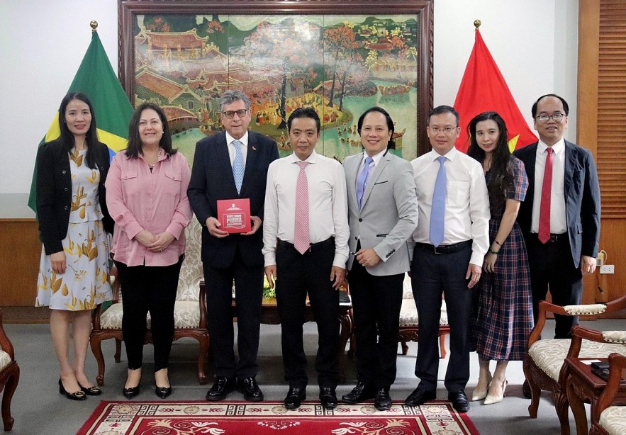 Vietnam, Brazil Strengthen Friendship