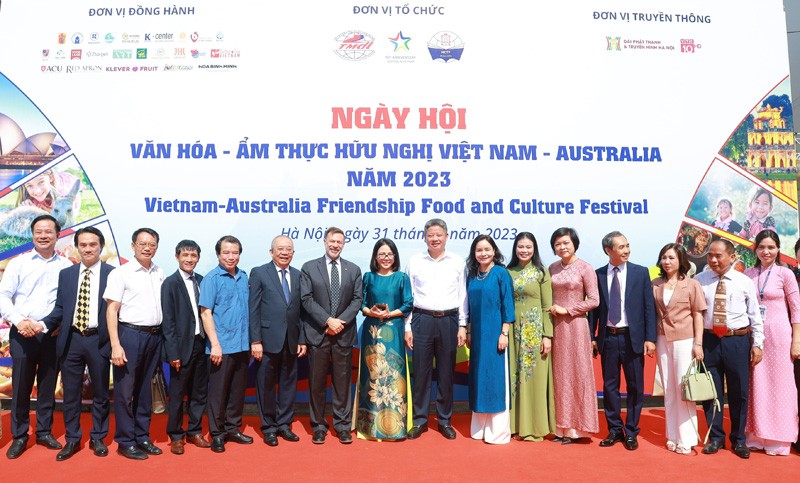Vietnam - Australia Friendship Food and Culture Festival Held in Hanoi