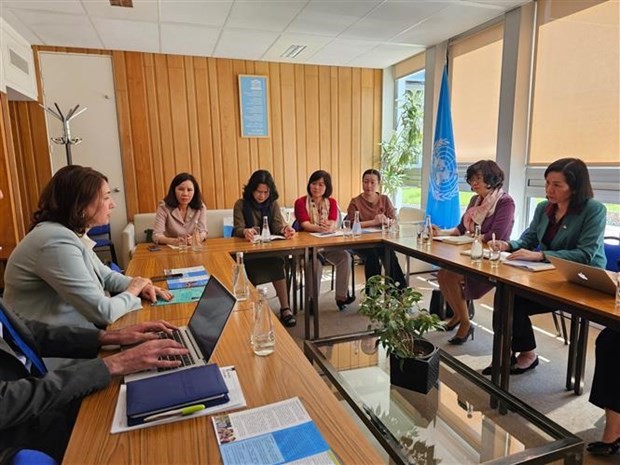 Vietnam Women’s Union Vists France