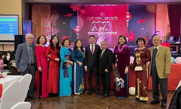 Vietnamese people in Slovakia celebrate Lunar New Year festival. Photo: VNA