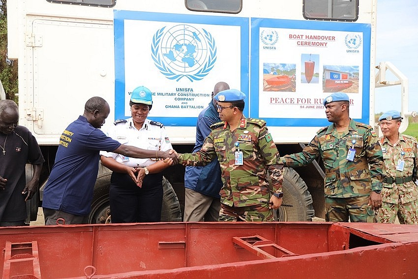 Vietnam's Engineering Unit Supports African People