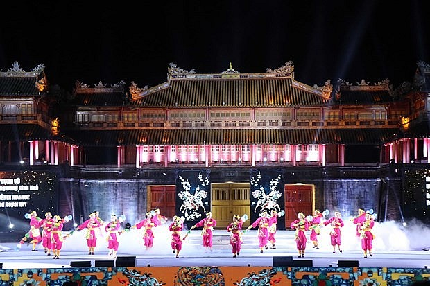 An art performance at the event. (Photo: VNA)