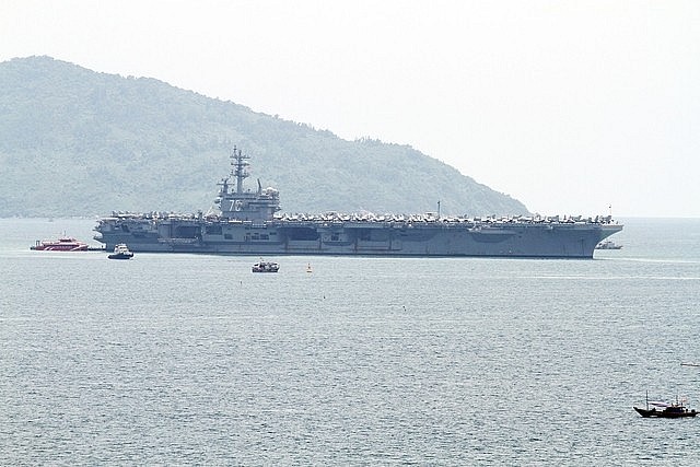US Aircraft Carrier Arrives in Da Nang City