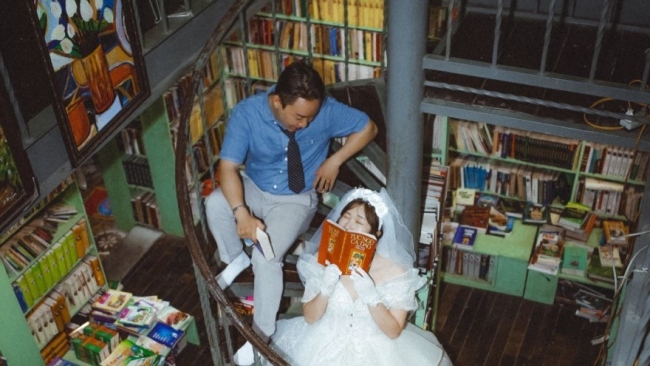 Korean Couple's Stylist Photoshoot in Hanoi