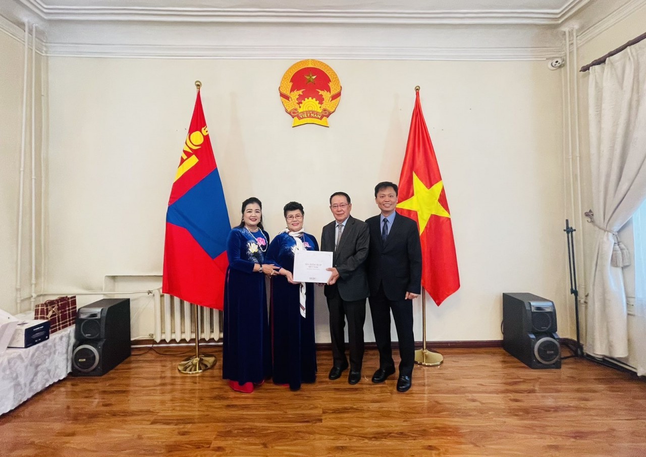 Vietnam, Mongolia Join Hands to Empower Women in Science