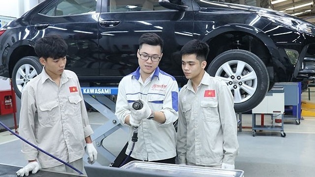 Vietnam News Today (Jul. 10): Vietnamese, Indian Educational Institutions Strengthen Collaboration