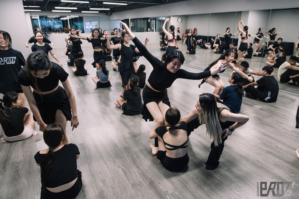 2000 Dancers Gather in Hanoi to Join Int'l Dancing Contests