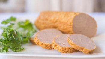 International Magazine Praises Vietnamese Pork Ham