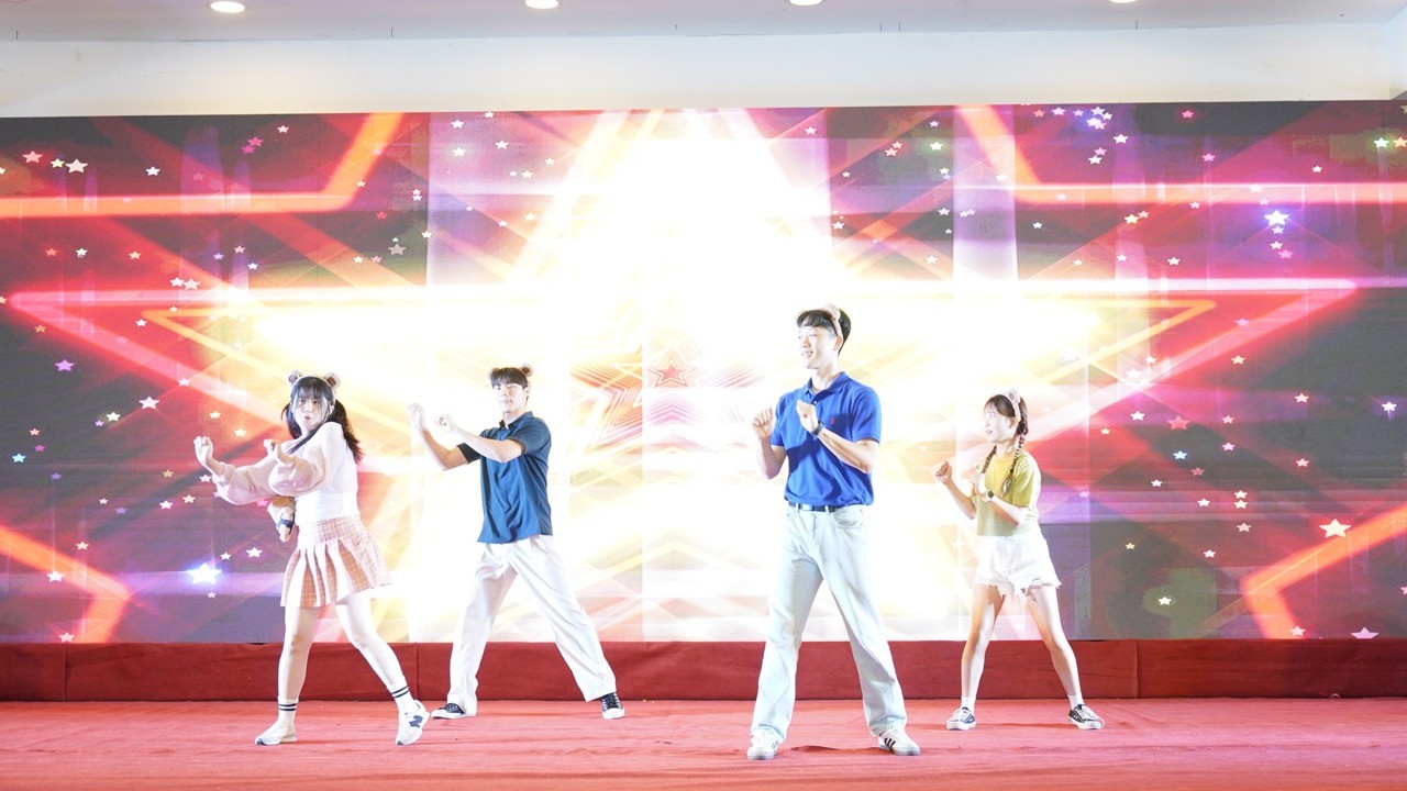 Vietnamese, Korean Youths Join Cultural Exchange in Hanoi