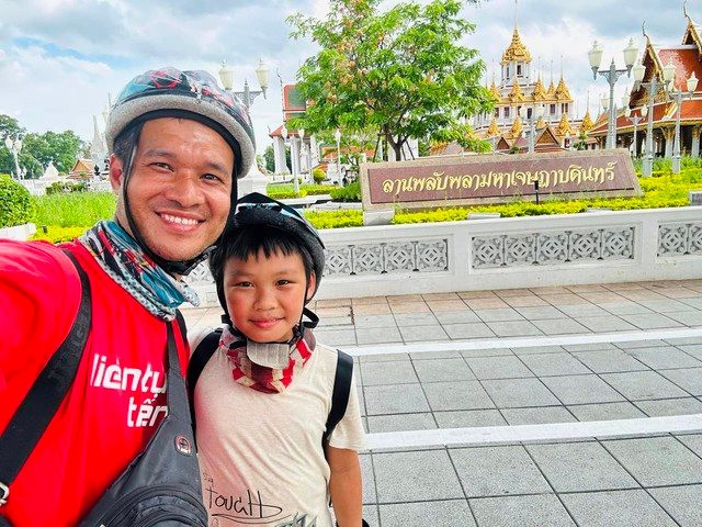 10-Year-Old Vietnamese Boy Cycles to 4 Cities In 30 Days