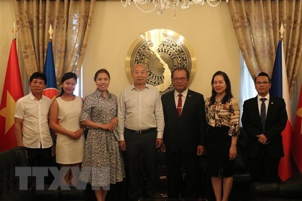 Vietnamese Individuals in Czech Republic Praised for Preserving Mother Tongue