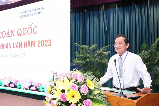 People-to-people Diplomacy Attracts International Aid