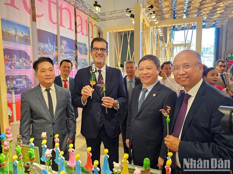 Ho Chi Minh City Promotes Cooperation with Porto City of Portugal