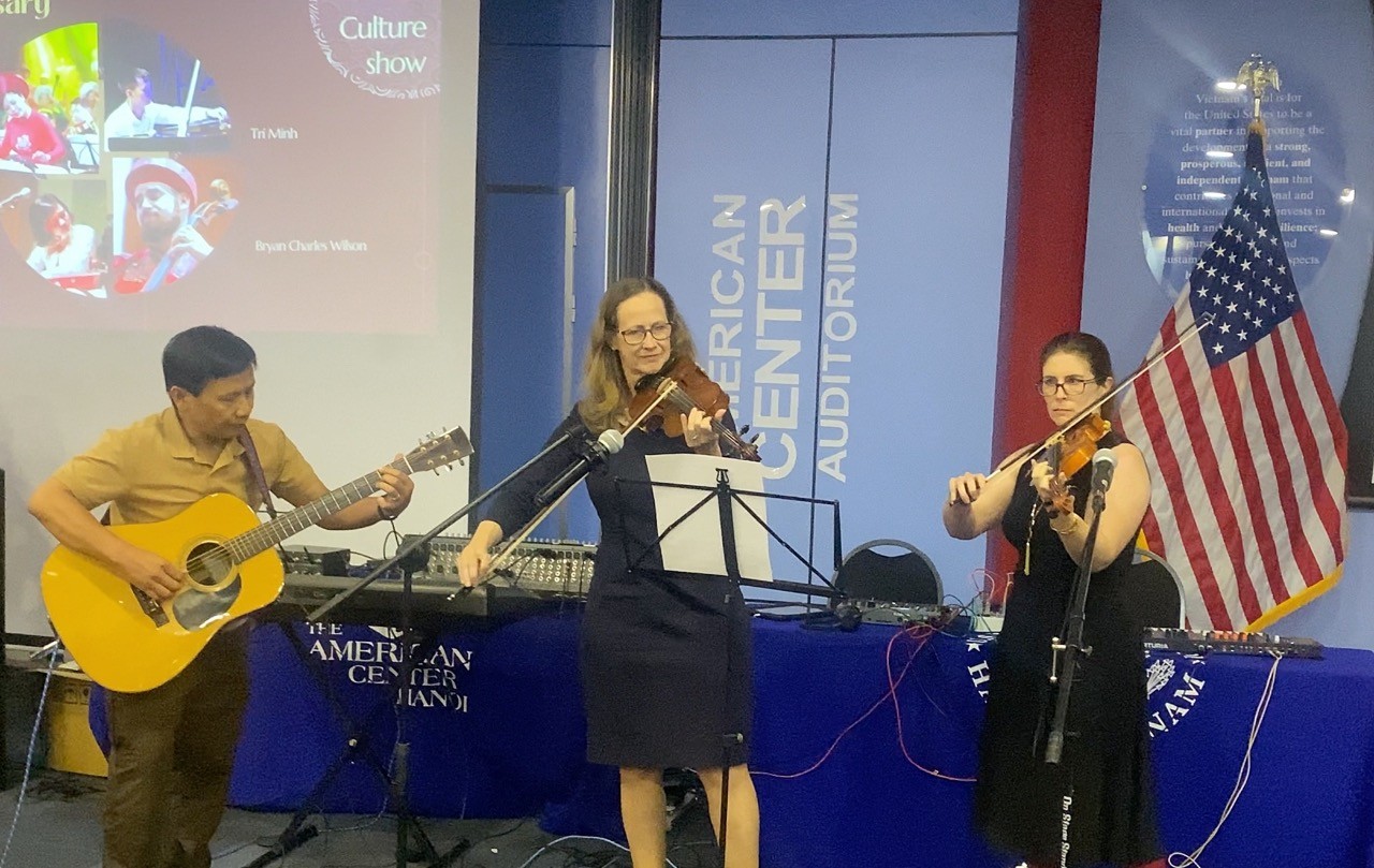 The Vietnam - US 10th Anniversary Culture Show: A Symphony of Friendship