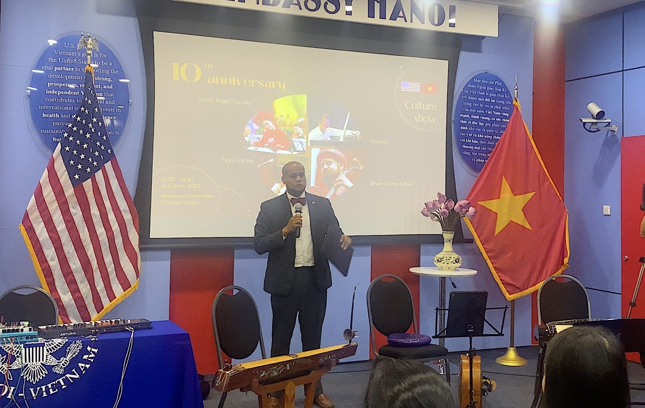 The Vietnam - US 10th Anniversary Culture Show: A Symphony of Friendship