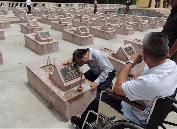 Viet Expat Returns to Find Lost Graves of Heroic Martyrs