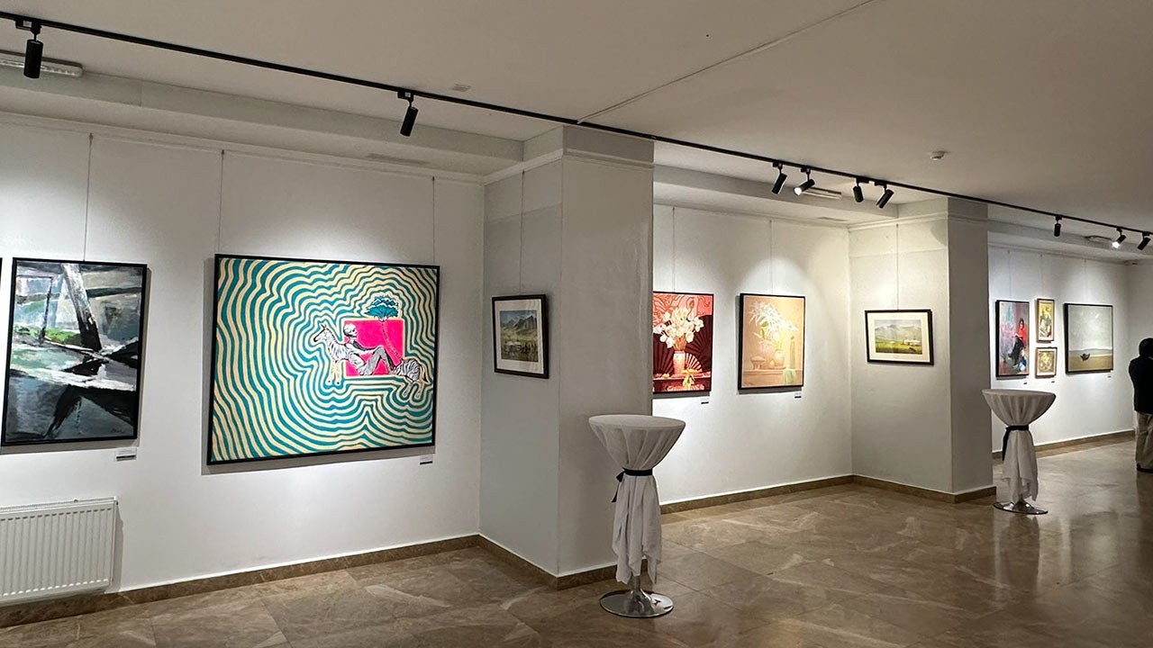 The First Ever Vietnam Painting Exhibition Held in Mongolia