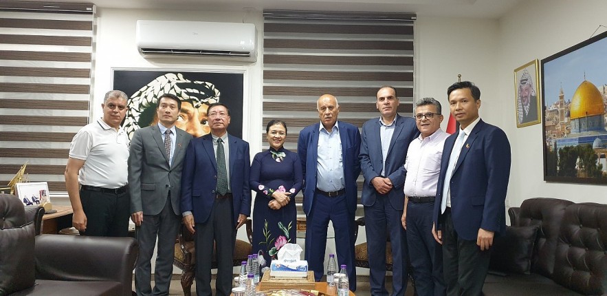 Strengthen Solidarity and Friendship Between Vietnam and Palestine
