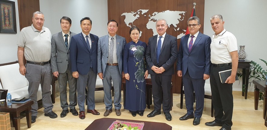 Strengthen Solidarity and Friendship Between Vietnam and Palestine