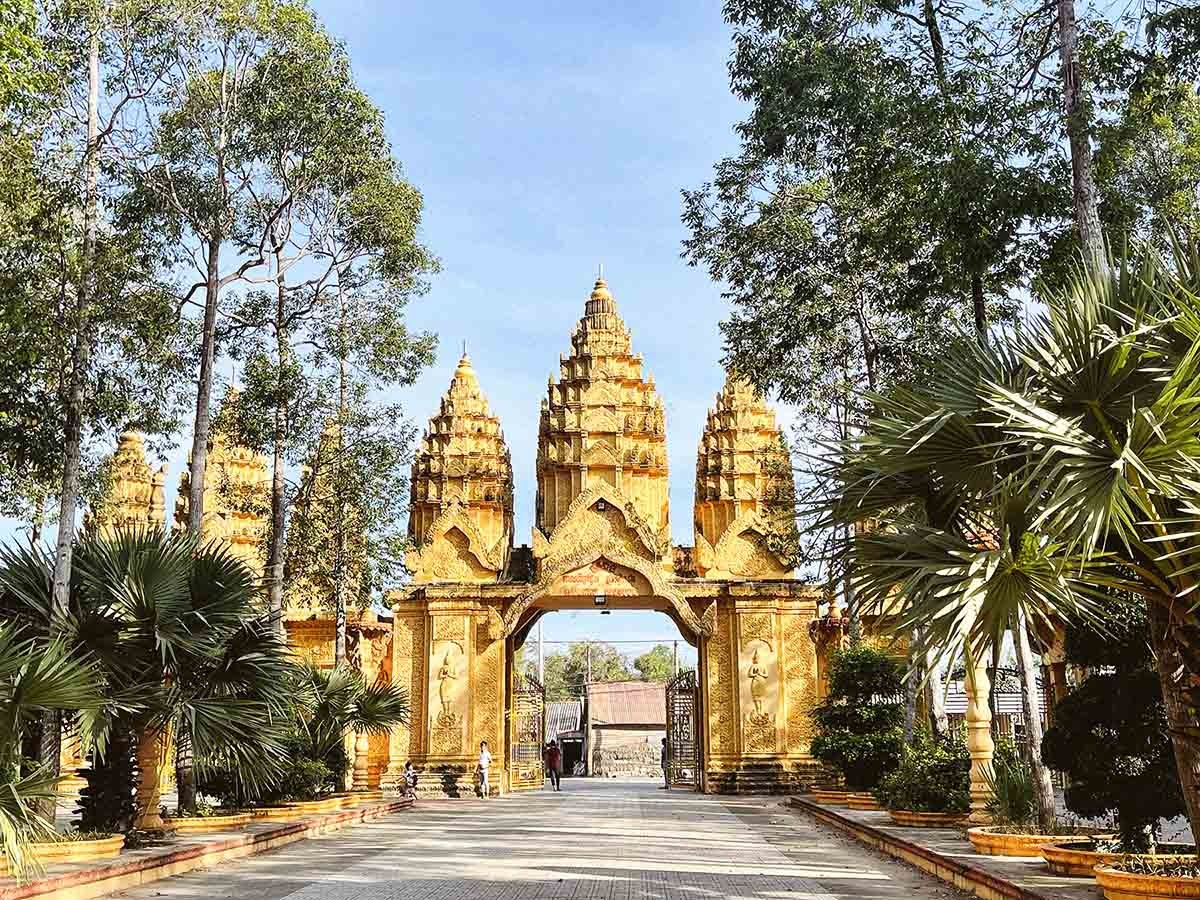 Explore Vam Ray - The 600-Year-Old Khmer Pagoda In Tra Vinh