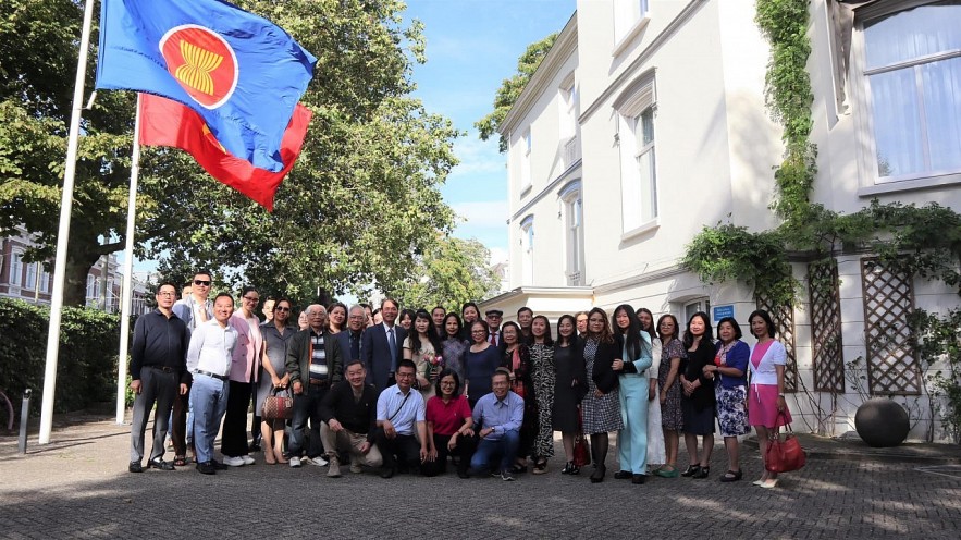 Promoting Activities of Vietnamese Community in Netherlands