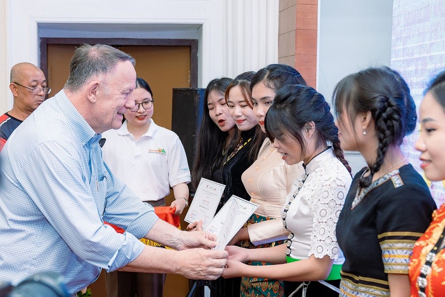 More Opportunities for Female Students of Ethic Minorities to Continue Education