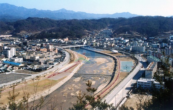 RoK's National Assembly Includes Vietnam Village Project in 2024 Budget