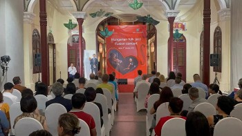 Introducing Hungarian Folk Music to Hanoi Audience