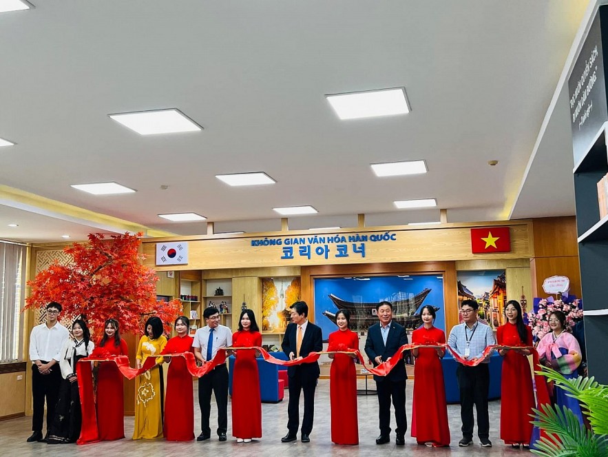 Corner Brings Korean Culture Closer to Vietnam