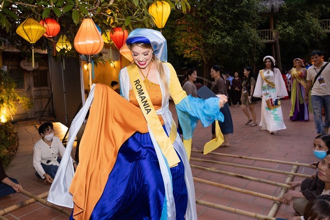Miss Grand International 2023 Contestants Show Off Vietnamese Traditional Costumes