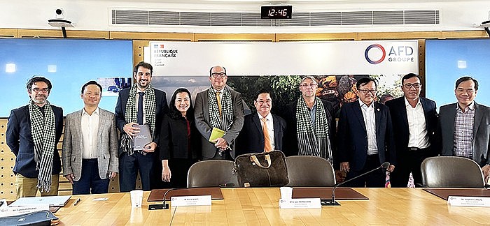 Vietnam, France Boast Huge Cooperation Opportunities