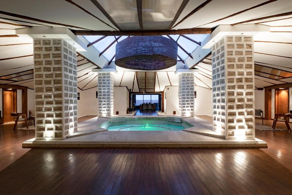 The Travel: Top 10 Strangest Hotels In The World