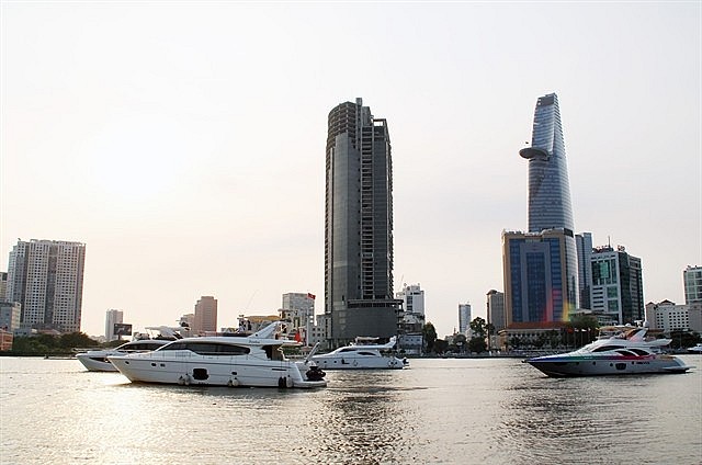 New tours, such as Sài Gòn River tour, are chosen by many tourists. 