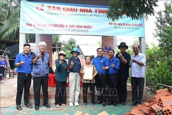 40 RoK's Youth Build Houses for Needy People in Ben Tre Province