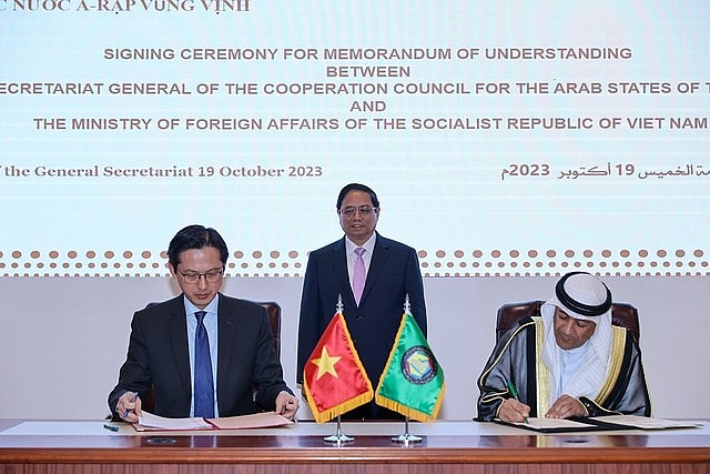 PM Attending ASEAN-GCC Summit Affirms Vietnam's Responsible Contributions