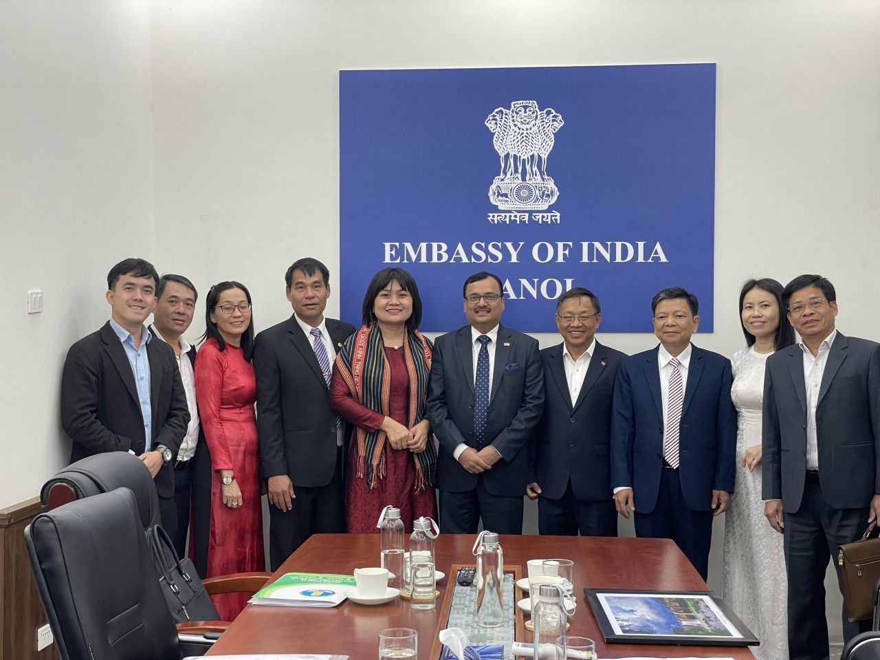 Dak Lak Province Promote Cooperation with Foreign Embassies, NGOs