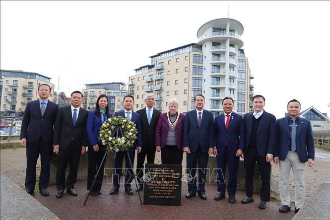 Statue of Uncle Ho Renovated at Newhaven Museum