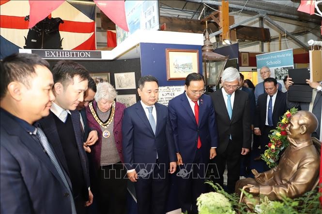 Statue of Uncle Ho Renovated at Newhaven Museum