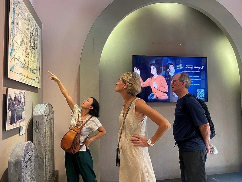 Vietnam Attracts 1.11 Million Foreign Tourists in October
