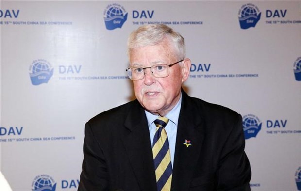 Promoting Int'l Community’s Joint Efforts Maintaining Peace