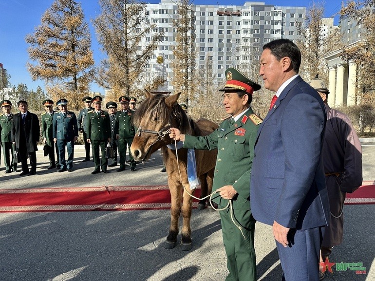Developing Vietnam-Mongolia Defense Cooperation Increasingly Effectively And Practically